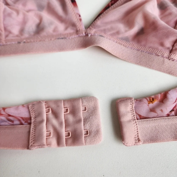 Express Intimates Pink Mesh Bra Soft Unlined Bralette Sz Large Pull Over L - Picture 12 of 12
